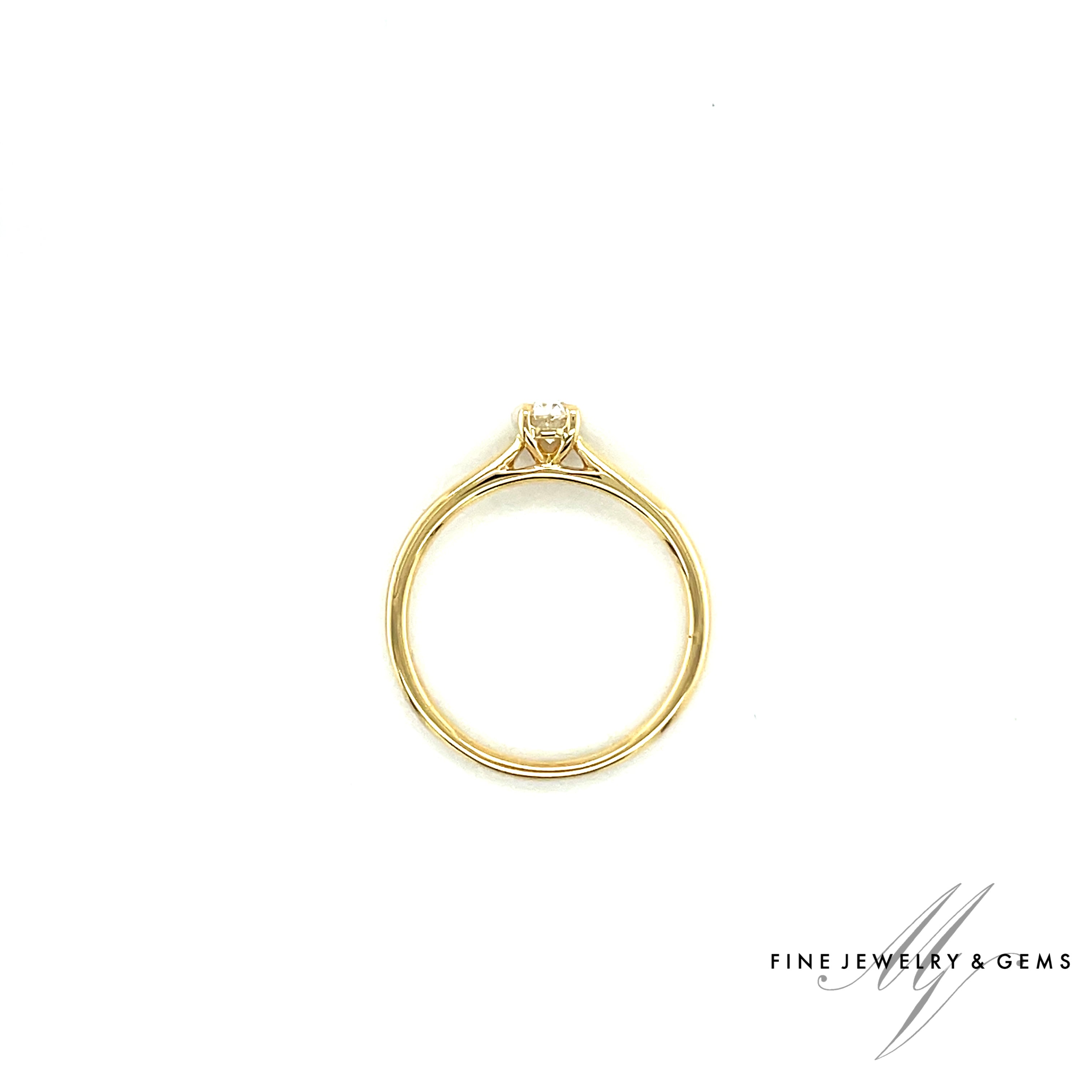 18kt solitair ring bezet met ovaal geslepen diamant