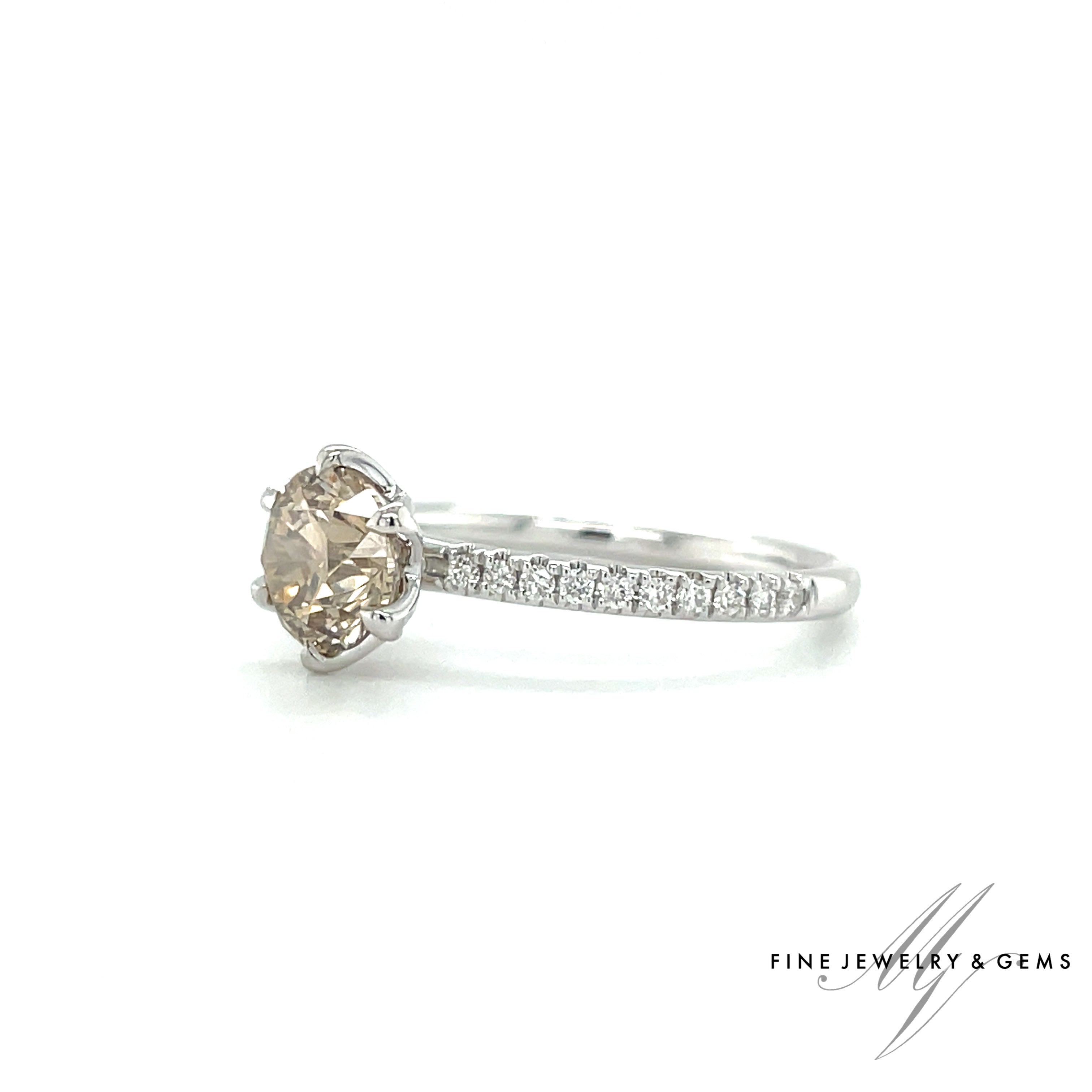 18kt verlovings witgouden solitair ring bezet met champagne diamant & diamanten in band